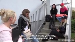 CzechCouples E35 - České páry z ulice - prcání mladé studentky Sarah Kay