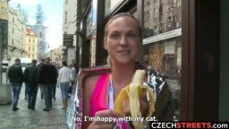Rychlý prachy / CzechStreets - blondýnka z pražského maratonu si zaprcá v lesíku za prachy