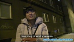 Czech Public - Rychlý prachy nadržená česká studentka